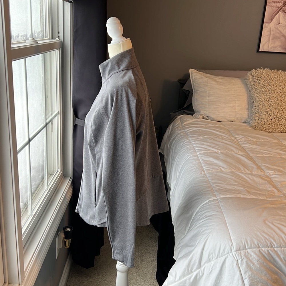 NWOT Women’s Tek Gear Ultrastretch Performance Jacket - Picture 4 of 8